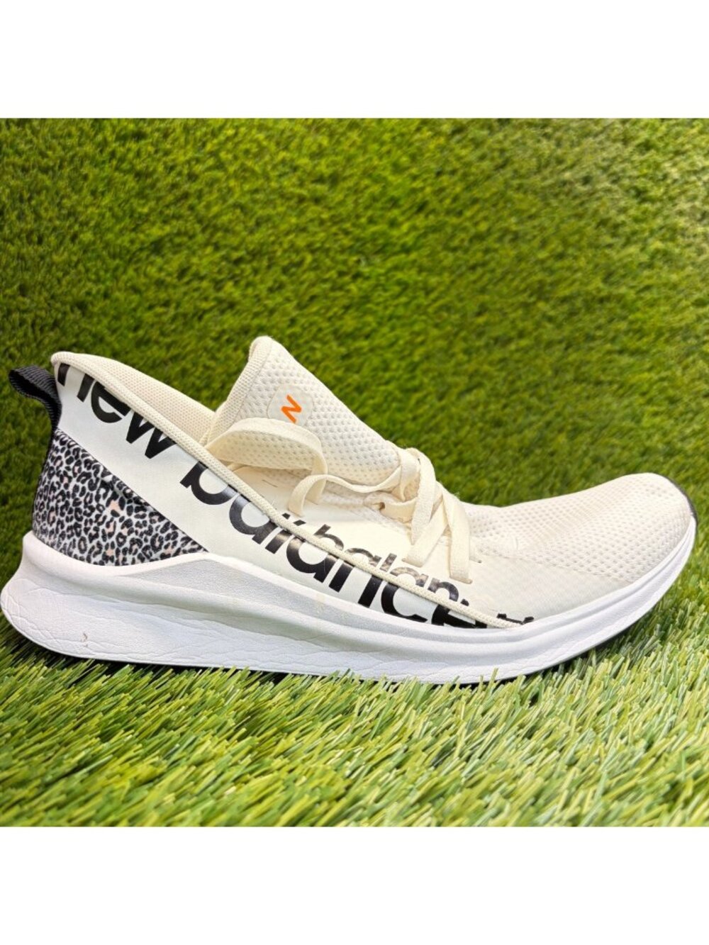 New Balance Powher Run V1 Womens Size 9.5 White Athletic Running Shoes Sneakers
